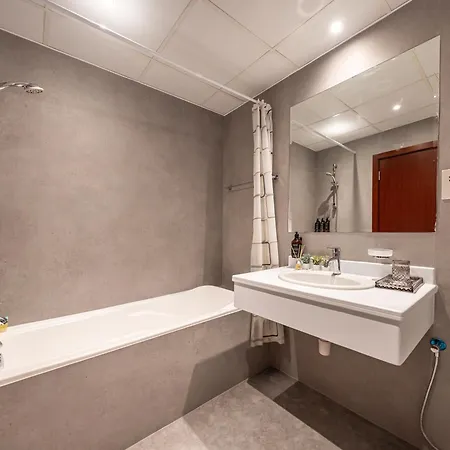 Elegant Dubai Eye Beach Retreat Екстер'єр фото